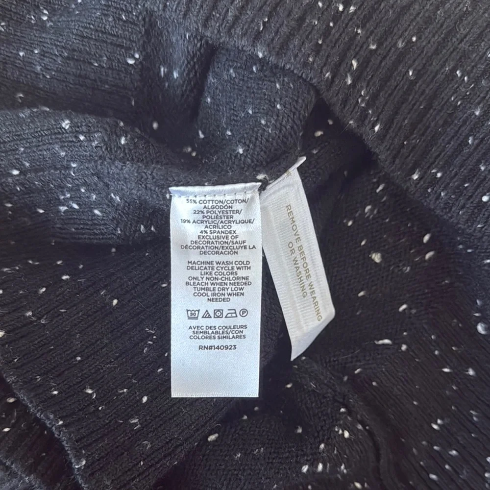 Black Sweater with Polar Bear Design - Picture 12 of 12